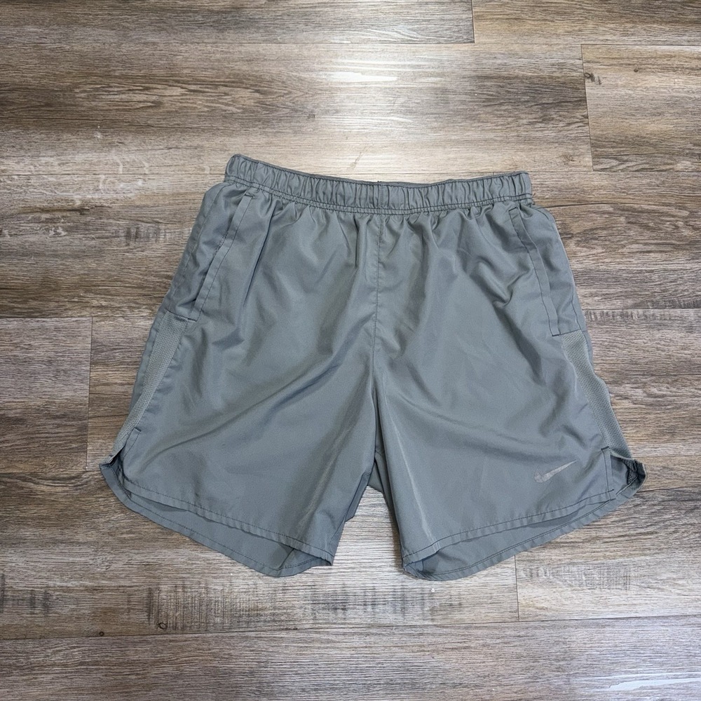 Nike Gray Challenger Dri-FIT Running Shorts Mens M Drawstring Elastic Waistband